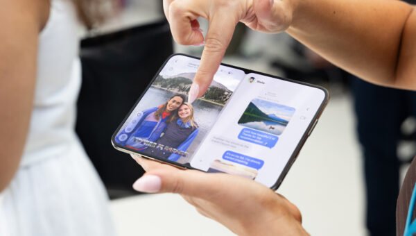 مدى وضوح وتجعد شاشة iPhone Duo الجديد