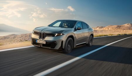 BMW iX4